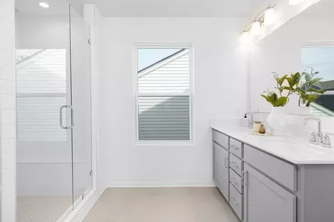 Bath - 4612 Monterrico Dr, Lancaster, SC 29720 photo 3 of 6