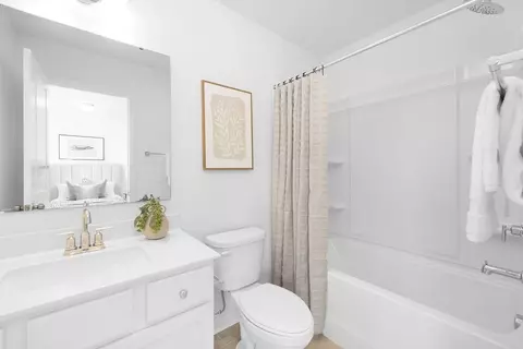 Bath - 4612 Monterrico Dr, Lancaster, SC 29720 photo 4 of 6