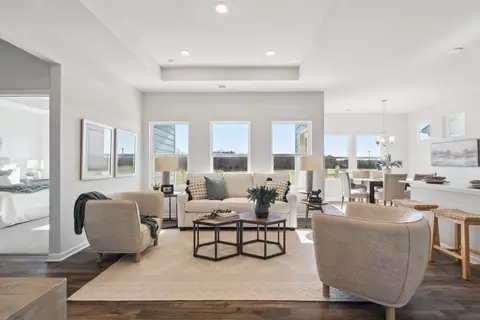 Living - 3020 Emberly Dr, Roebuck, SC 29376 photo 3 of 3