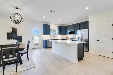 Kitchen - 100 Payton Woods Ln, Scott, LA 70583 photo 4 of 4