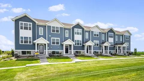 884 Briar Glen Ct, Hampshire, IL 60140