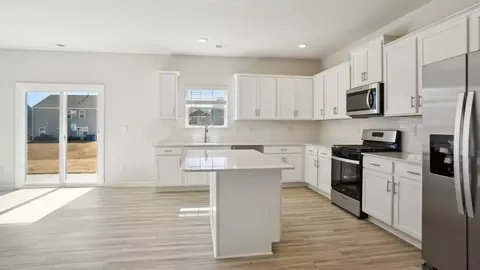 Kitchen - 3013 Ryelands Pl, Lancaster, SC 29720 photo 3 of 7