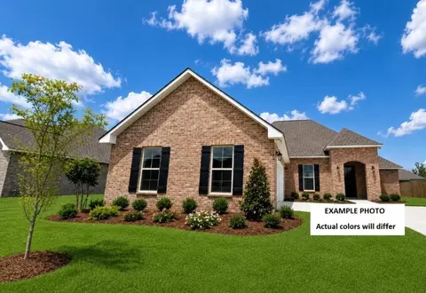 733 Northlake Dr, Covington, LA 70435