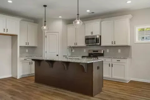 Kitchen - 102 Beaver Creek Way, Lagrange, GA 30241 photo 1 of 2