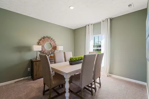 Dining - Arrowhead Dr, Piqua, OH 45356 photo 5 of 6
