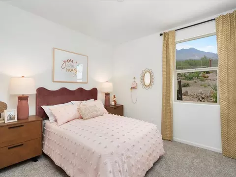 9998 N Summerstone Ave, Tucson, AZ 85743