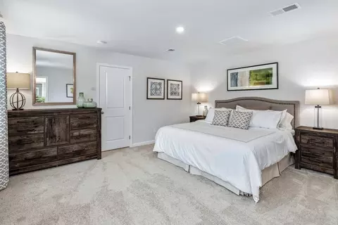 Bedroom - 5631 Julia Kate Dr, Morrow, OH 45152 photo 3 of 10