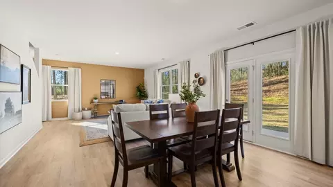 Dining - 2966 Daxton Ln, Gainesville, GA 30507 photo 3 of 4