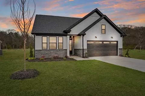 113 Eagle Creek Dr, Central, SC 29630
