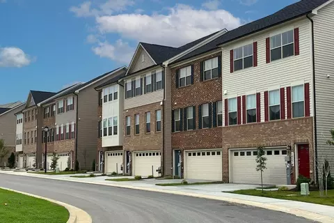 16629 Aruba Dr, Accokeek, MD 20607