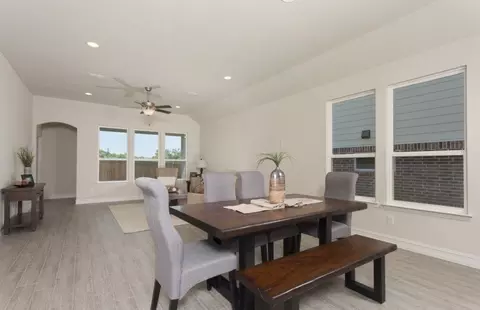 Dining - 16418 Cedarveil Ct, Conroe, TX 77302 photo 2 of 3