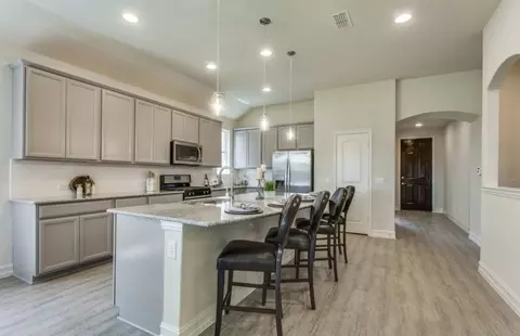 Kitchen - 16418 Cedarveil Ct, Conroe, TX 77302 photo 2 of 2