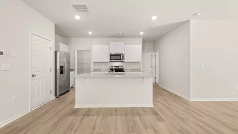 Kitchen - 222 Rolling Meadow Trce, Jasper, GA 30143 photo 2 of 4