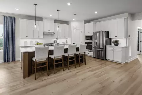 Kitchen - 2183 Streamside Dr, Batavia, OH 45103 photo 4 of 4