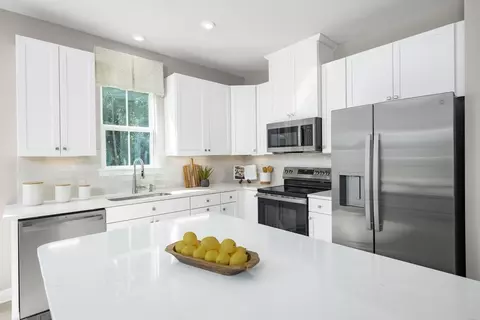 Kitchen - 240 Jango Cir, Greer, SC 29651 photo 2 of 5