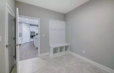 Entry Way - 20616 W Kilburn Dr, Macomb, MI 48044 photo 2 of 3