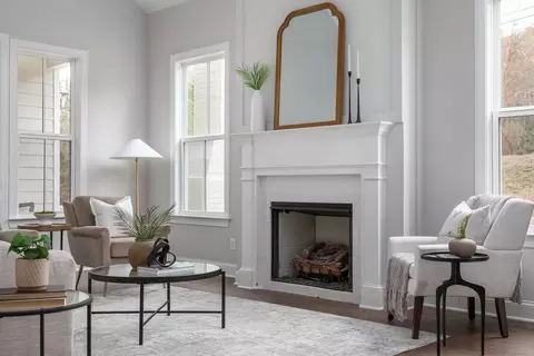 Living - 8244 Bell Mill Rd, Ooltewah, TN 37363 photo 3 of 4