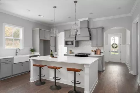 Kitchen - 8244 Bell Mill Rd, Ooltewah, TN 37363 photo 1 of 6