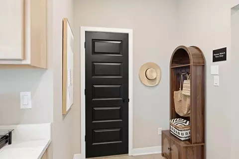 Entry Way - 175 Westwoods Rd, Wright City, MO 63390 photo 2 of 4