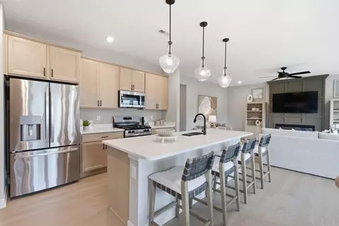 Kitchen - 175 Westwoods Rd, Wright City, MO 63390 photo 3 of 10