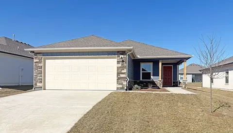 20216 W 194th Ter, Spring Hill, KS 66083