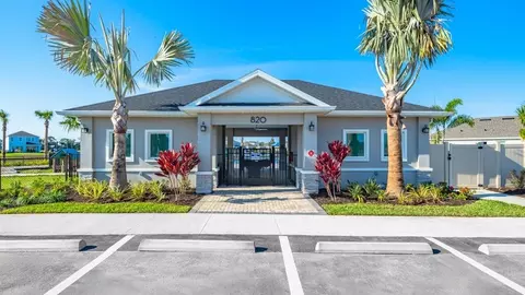 Exterior - 725 Sky Shade Dr, Apollo Beach, FL 33572 photo 10 of 13