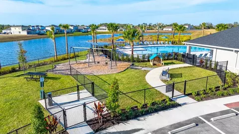 View/Area - 725 Sky Shade Dr, Apollo Beach, FL 33572 photo 2 of 5