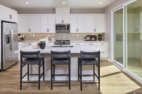 12634 Hampton Ave, Eastvale, CA 92880