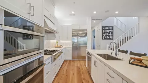 Kitchen - 618 Snowberry Pl, Montebello, CA 90640 photo 2 of 7