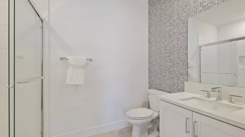 Bath - 618 Snowberry Pl, Montebello, CA 90640 photo 3 of 8