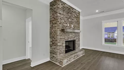 Living - 7045 Regency Ln SE, Gurley, AL 35748 photo 1 of 3