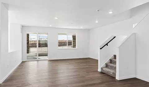 Living - 24271 E Ida Pl, Aurora, CO 80016 photo 2 of 5