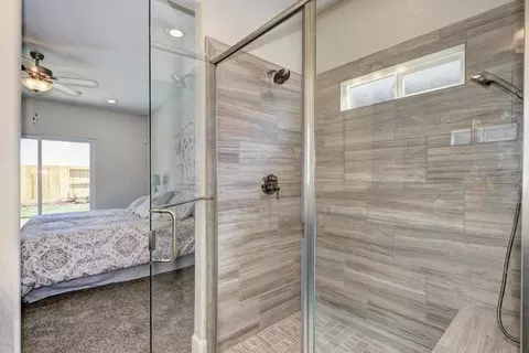 Bath - 1165 Nicklaus Rd, Galt, CA 95632 photo 4 of 4