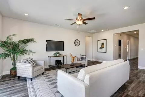 Living - 1165 Nicklaus Rd, Galt, CA 95632 photo 2 of 5