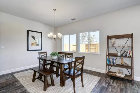 Dining - 1165 Nicklaus Rd, Galt, CA 95632 photo 3 of 9