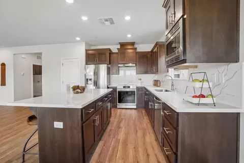 Kitchen - 1165 Nicklaus Rd, Galt, CA 95632 photo 1 of 7