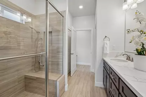 Entry Way - 1165 Nicklaus Rd, Galt, CA 95632 photo 4 of 6
