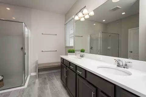 Bath - 5328 Teirgarten St, Saint Cloud, FL 34771 photo 2 of 2