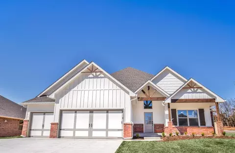 Exterior - 2920 E Northampton St, Broken Arrow, OK 74014 photo 5 of 38
