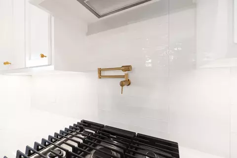 Kitchen - 2920 E Northampton St, Broken Arrow, OK 74014 photo 15 of 17