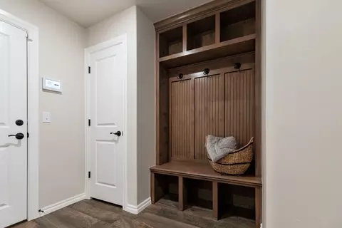 Entry Way - 2920 E Northampton St, Broken Arrow, OK 74014 photo 6 of 8