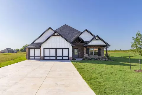Exterior - 2920 E Northampton St, Broken Arrow, OK 74014 photo 6 of 38