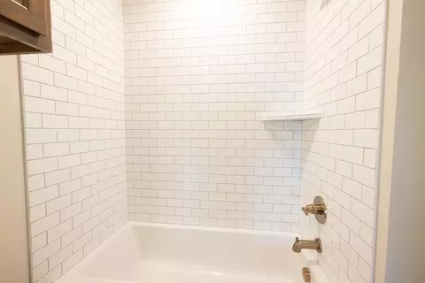 Bath - 2920 E Northampton St, Broken Arrow, OK 74014 photo 19 of 23