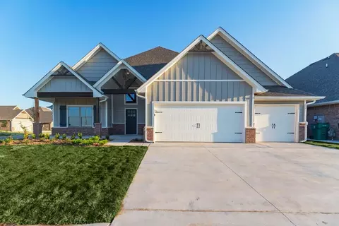 Exterior - 2920 E Northampton St, Broken Arrow, OK 74014 photo 2 of 38