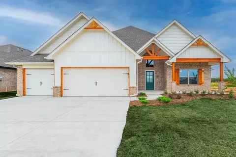 Exterior - 2920 E Northampton St, Broken Arrow, OK 74014 photo 4 of 38