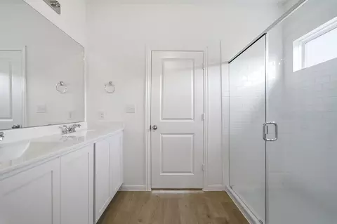 Bath - 14128 Biscayne Trl, Conroe, TX 77303 photo 3 of 9