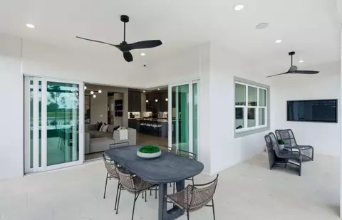 Exterior - 11435 Emberstone Cir, Parrish, FL 34219 photo 2 of 11