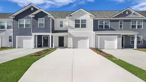 893 Long Bluff Rd, Summerville, SC 29486