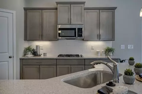 Kitchen - 8190 Lemon Grass Rd, Peyton, CO 80831 photo 3 of 5