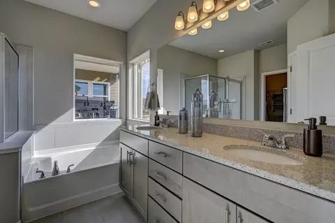 Bath - 8190 Lemon Grass Rd, Peyton, CO 80831 photo 3 of 5